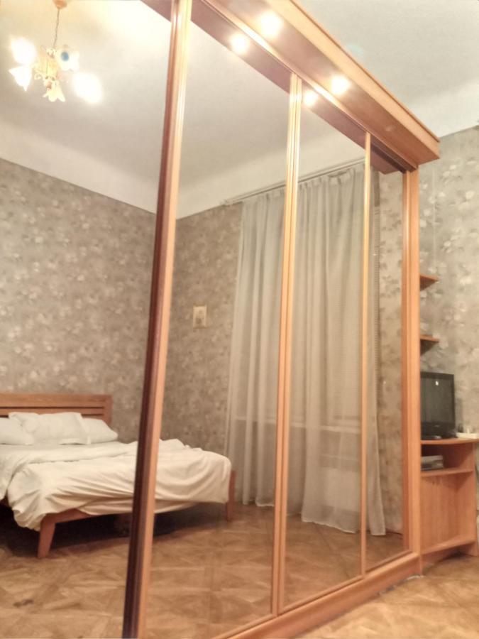 Lviv Of Open Hearts Apartment Ngoại thất bức ảnh